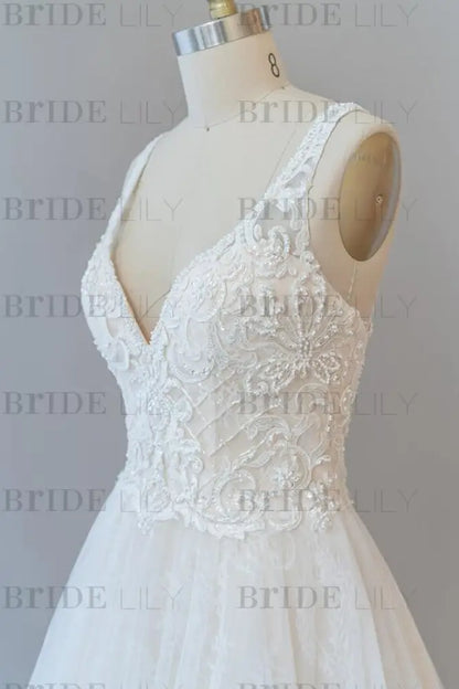V-neck Appliques Tulle Chapel Train Wedding Dress