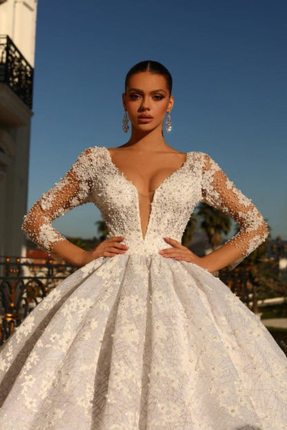 V-Neck Long Sleeves Lace Satin Ball Gown Wedding Dress with Applique