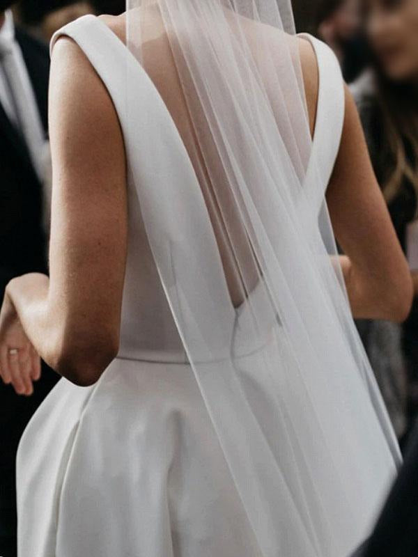 Vintage Wedding Dresses V Neck Sleeveless Satin Pleated Bridal Gowns With Train