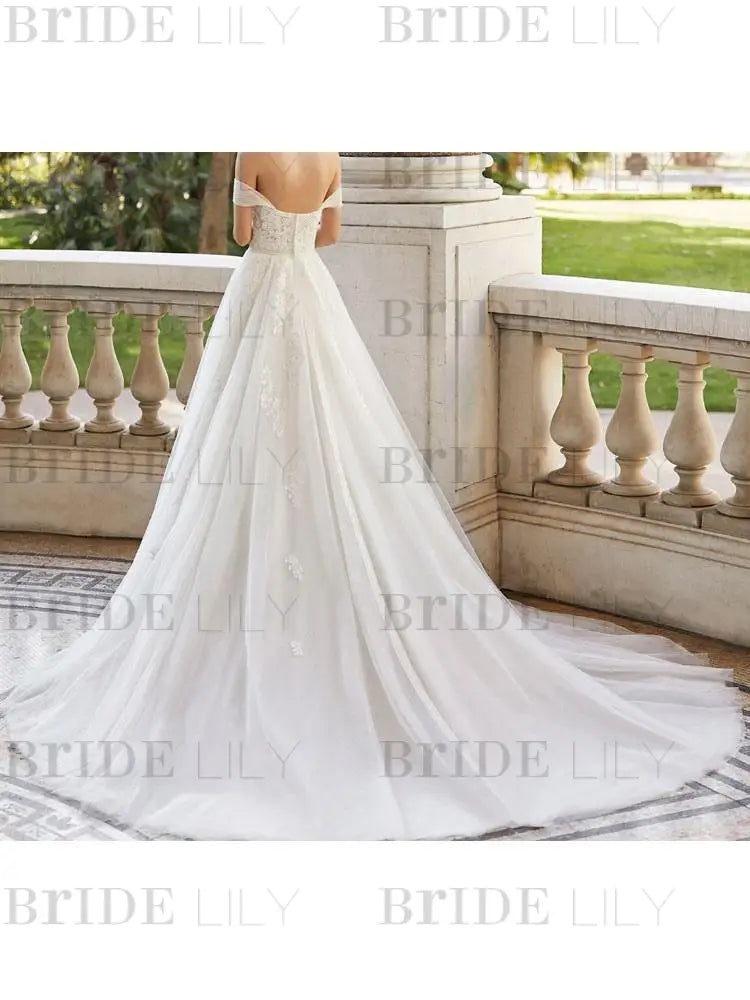Wedding Dress With Train V Neck Sleeveless Off Shoulder Lace Tulle Bridal Dresses