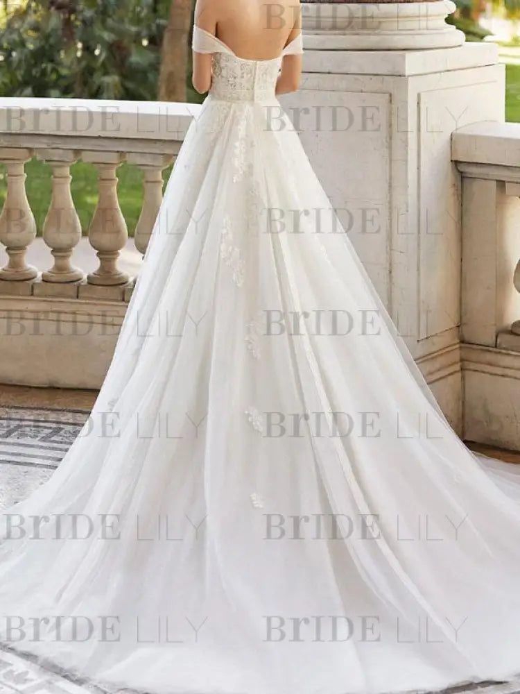 Wedding Dress With Train V Neck Sleeveless Off Shoulder Lace Tulle Bridal Dresses