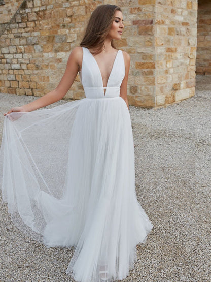 White Simple Wedding Dress A-Line V-Neck Sleeveless Floor-Length Pleated Tulle Bridal Gowns