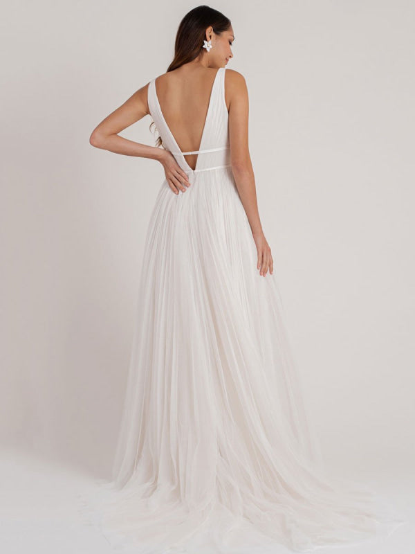 White Simple Wedding Dress A-Line V-Neck Sleeveless Floor-Length Pleated Tulle Bridal Gowns