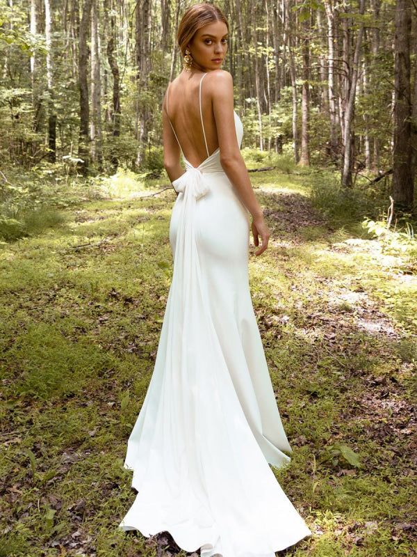 White Simple Wedding Dress Spaghetti Straps Satin V-Neck Sleeveless Ruffles Mermaid Bridal Dresses