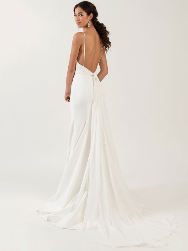 White Simple Wedding Dress Spaghetti Straps Satin V-Neck Sleeveless Ruffles Mermaid Bridal Dresses
