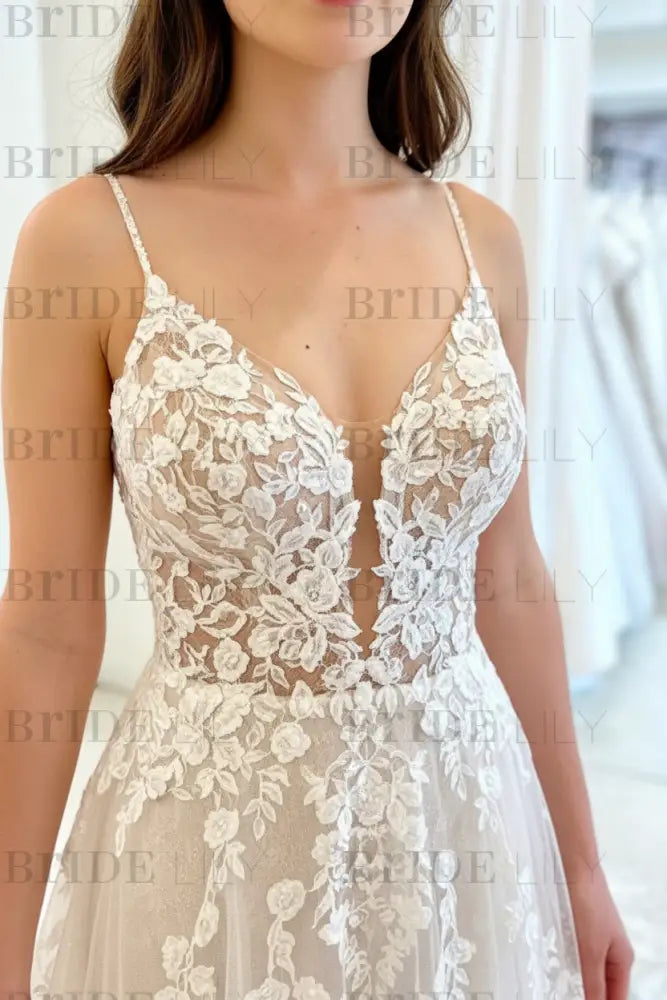 White Tulle V Neck Lace Aline Wedding Dress with Appliques