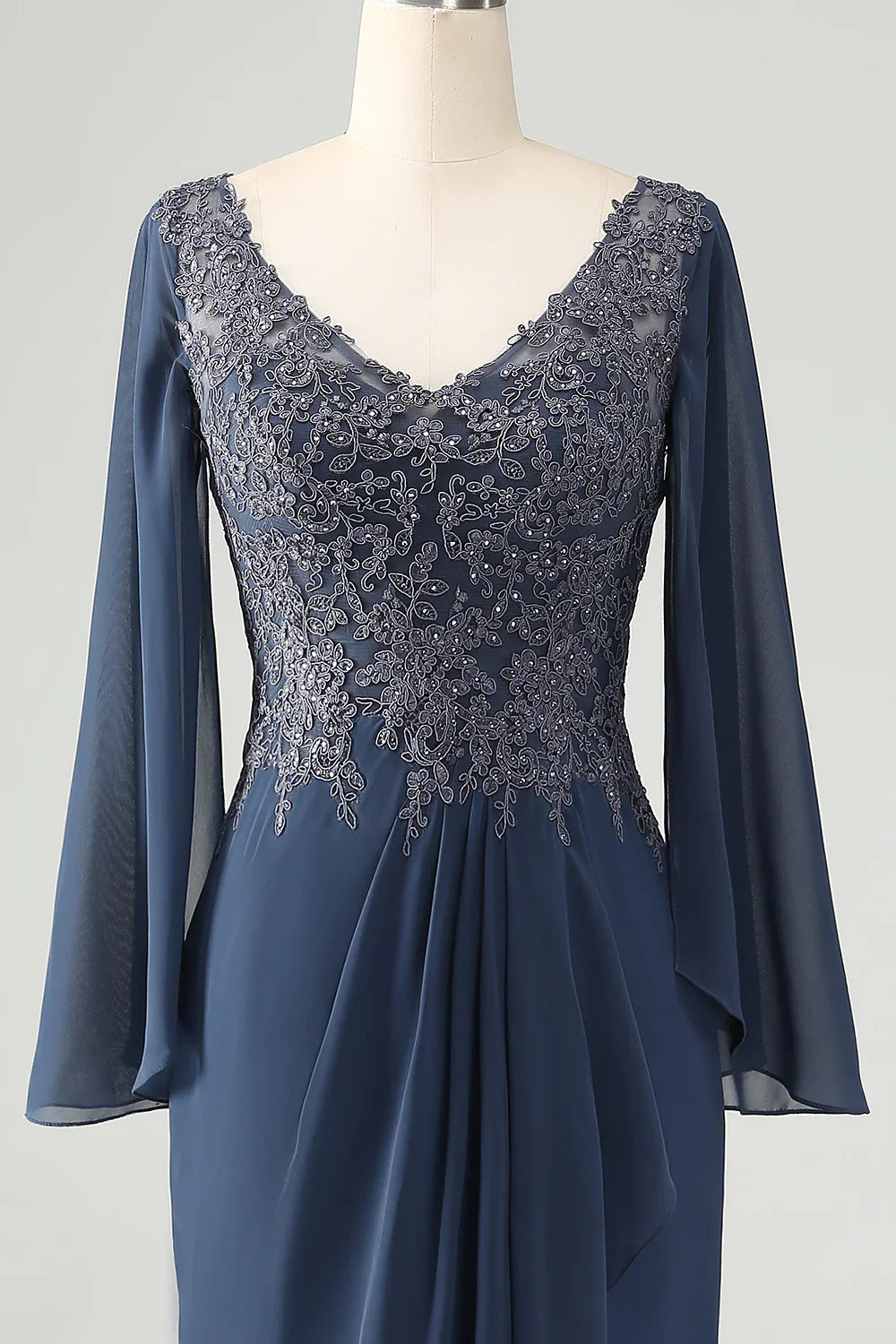 Mermaid V Neck Beaded Mother of Bride Dress with Appliques